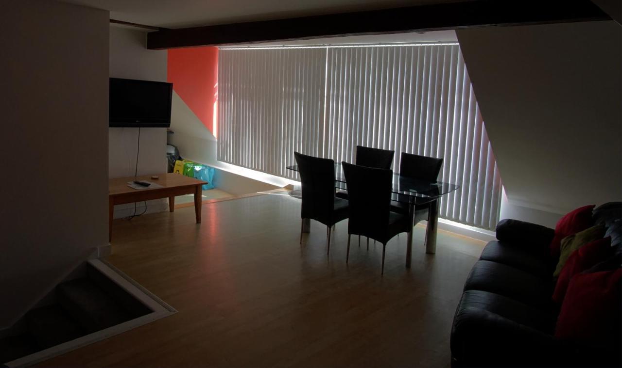 Apartment Stunning Central With Balcony And Fantastic View *